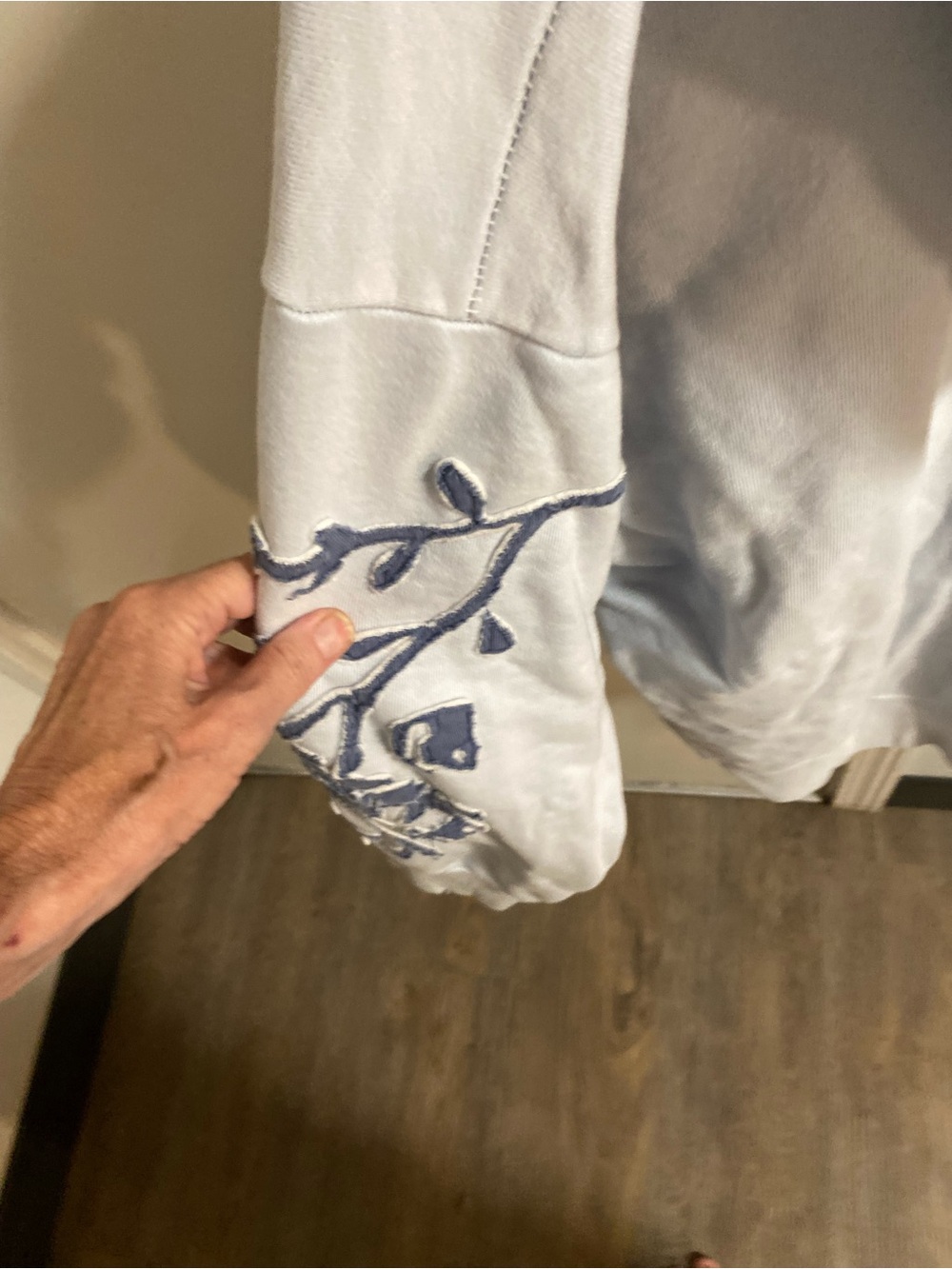 The Great China wall i zip up 
sweatshirt RARE baby blue with beautiful accents - Picture 7 of 9